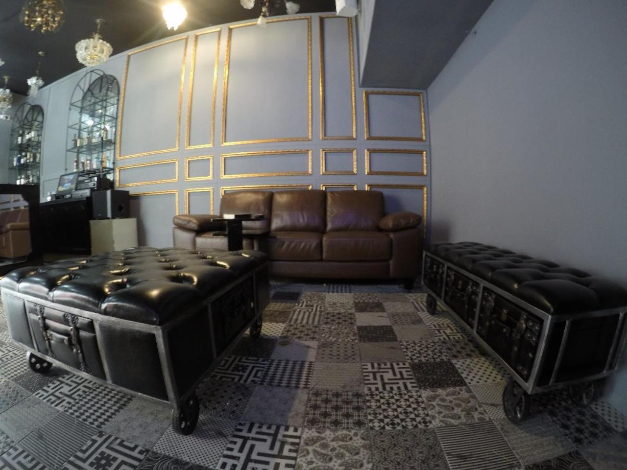 Nomad Hostel Медельин Экстерьер фото